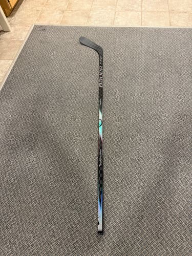 Senior Bauer Pulse Left Hand Hockey Stick P28 77 Flex (New)