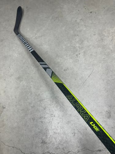 85 Flex P28 Senior Warrior Alpha LX2 Pro Right Hand Hockey Stick Pro Stock (Used)