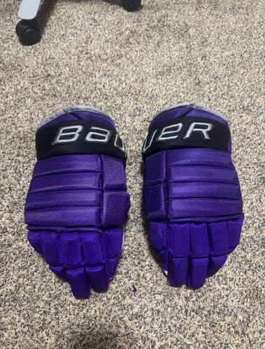 Elmira Aviator Purple/Black Gloves/Sock Combo