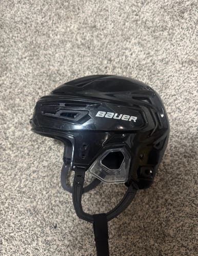 Like New Medium Bauer Re-Akt 150 Helmet Pro Stock (Used)