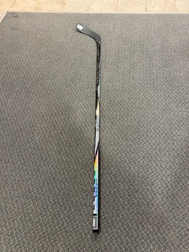 Senior Bauer Twitch Left Hand Hockey Stick P28 77 Flex (New)