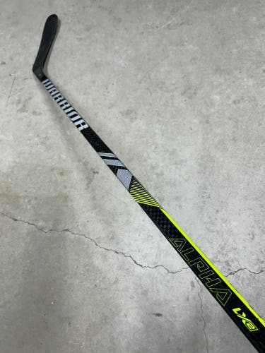 85 Flex P92 Senior Warrior Alpha LX2 Pro Right Hand Hockey Stick Pro Stock (Used)