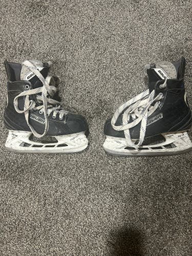 2016 Bauer Nexus 7000 Hockey Skates Regular Width Size 5 (Used)