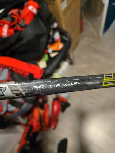 Senior Bauer Supreme 2S Right Handed Hockey Stick PM9 102 Flex (Used)