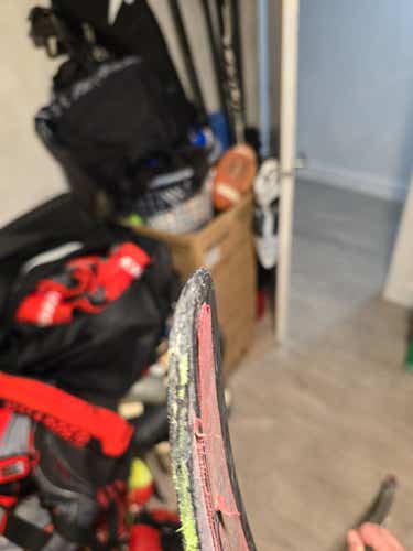 Senior True XC9 ACF Right Handed Hockey Stick MC 105 Flex (Used)