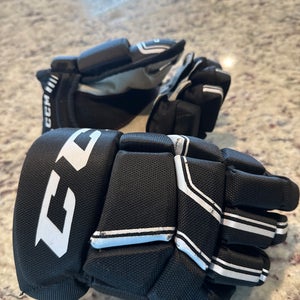 CCM HG250 Gloves 11" (Used)