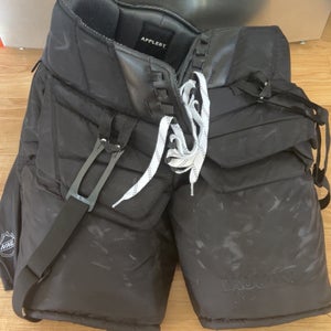 Pro Stock Senior XL Vaughn Ventus SLR3 Hockey Goalie Pants (Used)