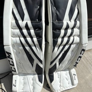 30" CCM Extreme Flex E4.9 Goalie Leg Pads (Used)