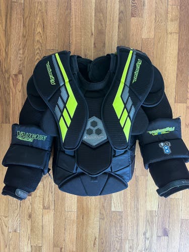 Senior Large Vaughn VE8 Pro Carbon Goalie Chest Protector