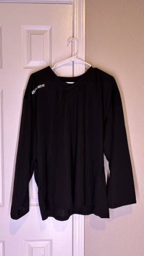 Used Bauer Team Practice Jersey Senior Small Black