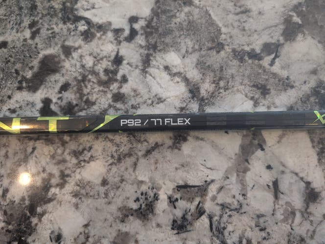 Senior Bauer AG5NT Left Hand Hockey Stick P92 77 Flex (Used)