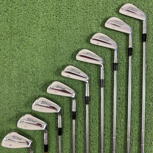 Titleist Tour Model 841 Iron Set 2-PW Dynamic Gold S400 Stiff Flex Steel