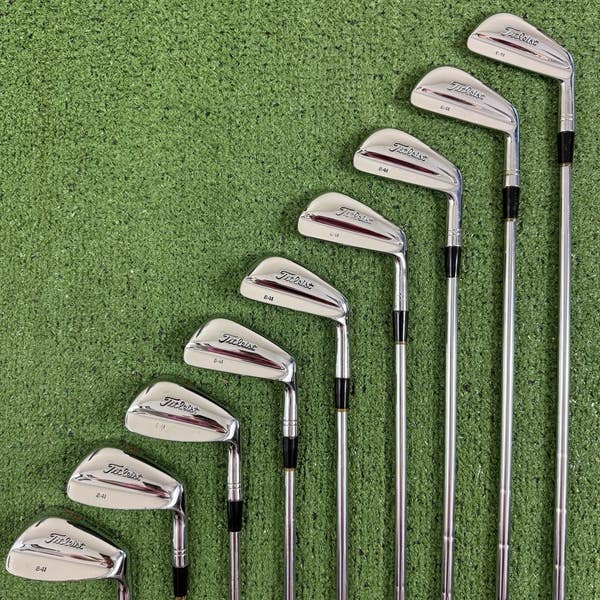 Titleist Tour Model 841 Iron Set 2-PW Dynamic Gold S400 Stiff Flex