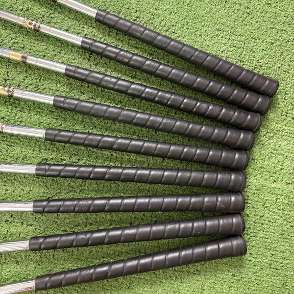 Titleist Tour Model 841 Iron Set 2-PW Dynamic Gold S400 Stiff Flex