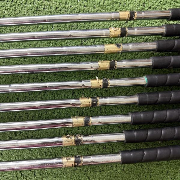 Titleist Tour Model 841 Iron Set 2-PW Dynamic Gold S400 Stiff Flex