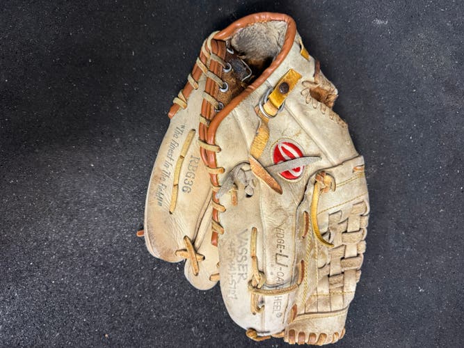 Rawlings Rbg36 RH Baseball Glove 12.5" (Used)