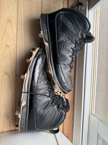 Black Men's Size M 11.0 (W 12.0) Adult Air Jordan Metal (Used)