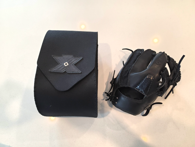 1 of 1 "Onyx" Nokona RH Infield Edge X Baseball Glove 11.5" (Used)