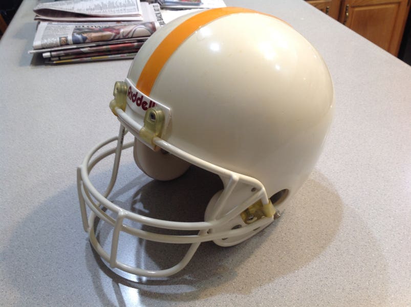 Vintage 1970s - 80s Riddell Full Sized Game Used Football Helmet |  SidelineSwap | Buy and Sell on SidelineSwap