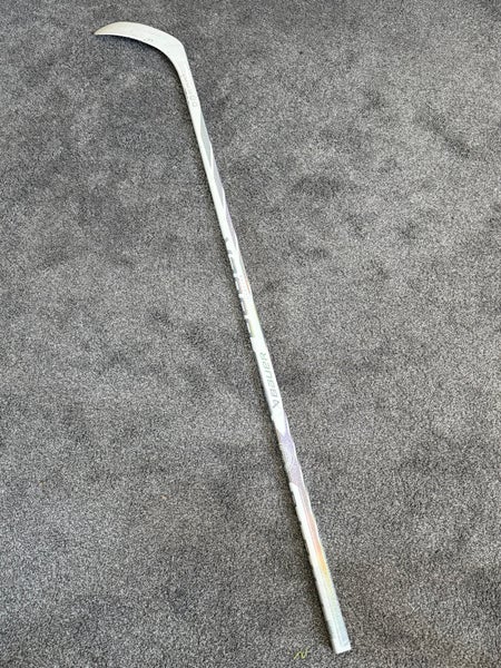 Senior Bauer Proto-R Right Handed Hockey Stick P28 77 Flex (Used)