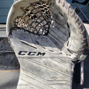 CCM Extreme Flex 3.9 Regular glove