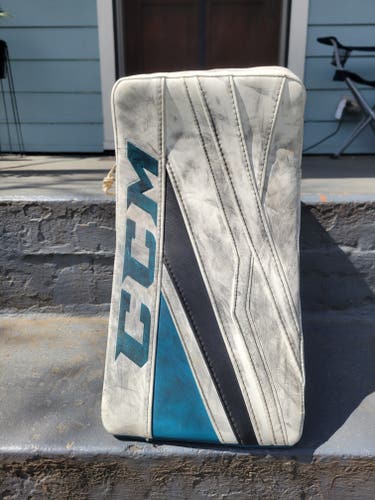 CCM Extreme Flex 3 blocker