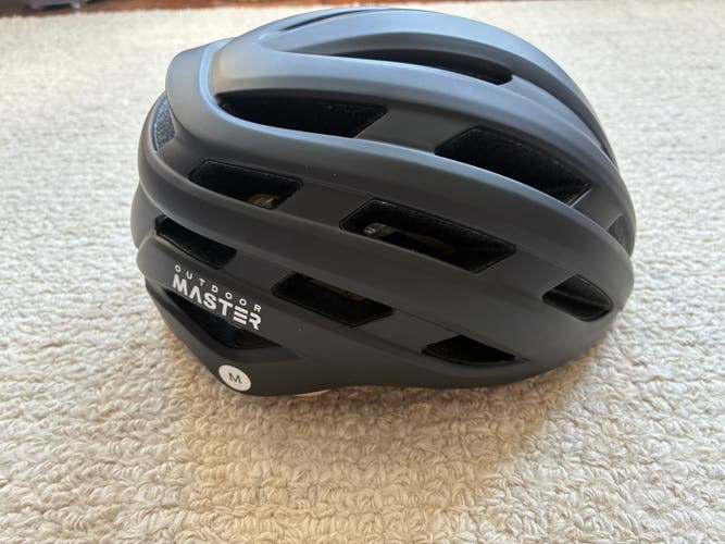 Medium Outdoor Master Bike Helmet MIPS (New)