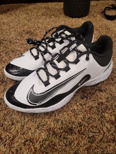 White Men's Size M 9.5 (W 10.5) Nike Metal (New)