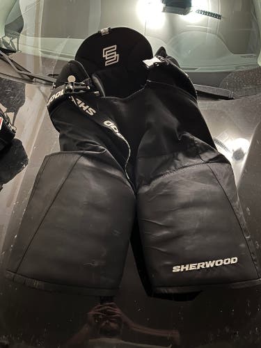 Men's Senior Large Sher-Wood Rekker RE2 Hockey Pants (Used)
