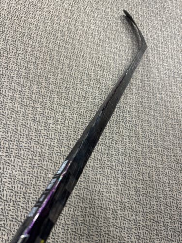 Intermediate True Project X Storm Right Handed Hockey Stick T92 60 Flex (New)