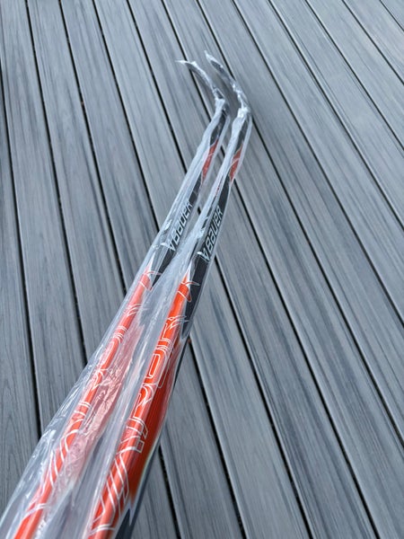 Senior Bauer Vapor Flylite Right Handed Hockey Stick P28M 82 Flex (New)
