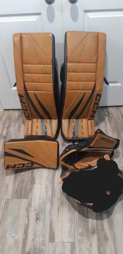 32" CCM EFlex 7 Full Right Goalie Full Set (Used)