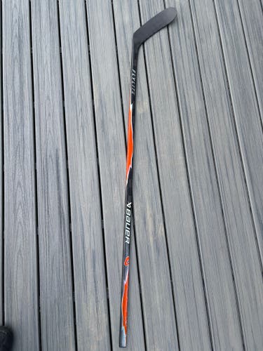 Bauer Vapor Flylite Right Handed Hockey Stick P28M 82 Flex Pro Stock (Used)