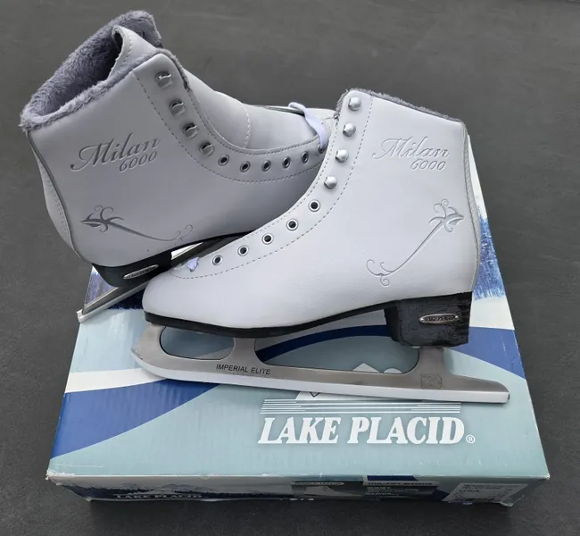 Lake Placid Milan 6000 Figure Skates Womens 7 (NEW)