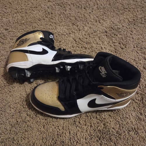 Nike Air Jordan High Top Molded football Cleats Men's Size M 9.5 (W 10.5) Great Condition