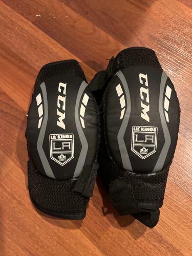 Junior Small CCM Elbow Pads (Used)