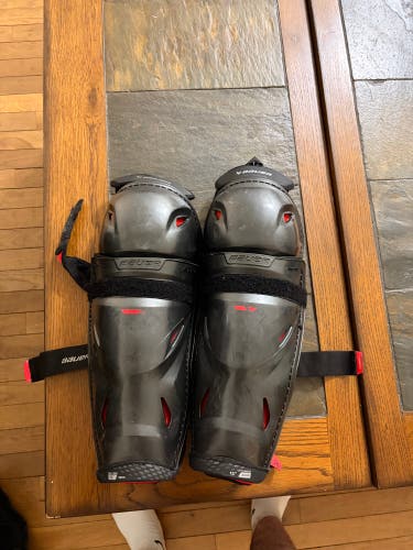 Used Senior/intermediate Bauer Vapor 3X Pro 13" Shin Pads