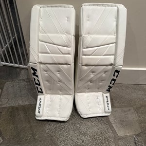33" CCM EFlex 5 Goalie Leg Pads (New)