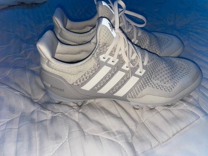 Gray Men's Size M 10.0 (W 11.0) Adult Adidas Low Top Molded Cleats (New)