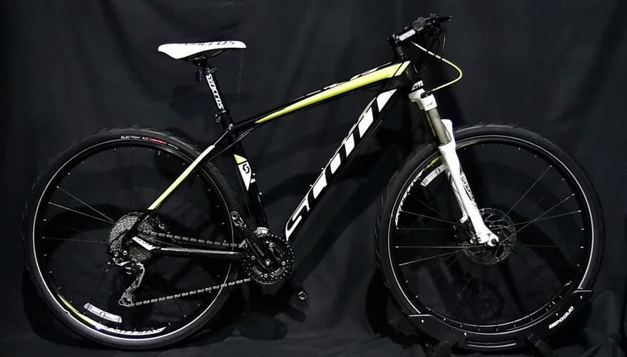 SCOTT SCALP MOUNTAIN BIKE SIZE LARGE, 19", 30 SPEED, ALUMINUM, 29" WHEELS