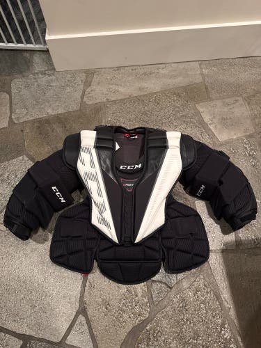 Intermediate Small CCM EFlex 5.9 Goalie Chest Protector (New)