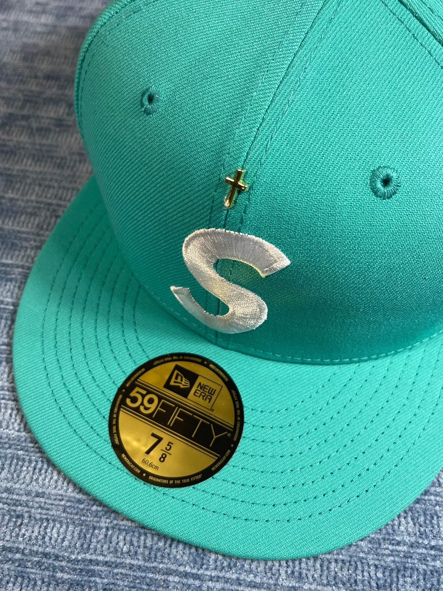 Supreme Gold Cross S Logo New Era Fitted Hat TEAL Size 7 5/8 Brand