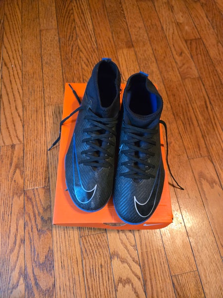 Black Kids 6Y (Big Kids / Youth) Nike PHANTOM GT2 ACADEMY Molded Cleats Cleats (Used)