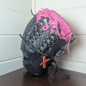 Absolutely Ridiculous ARIA Strawberry Blackout 11.5" Mod Trapeze - Japanese Kip Leather