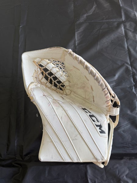 CCM Extreme Flex E5.9 Regular (Used)