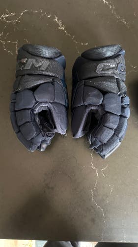 CCM JetSpeed FT8 Pro Gloves 11" (Used)