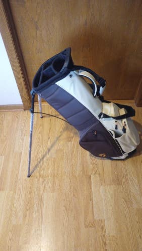 TaylorMade Flextech Stand Bag