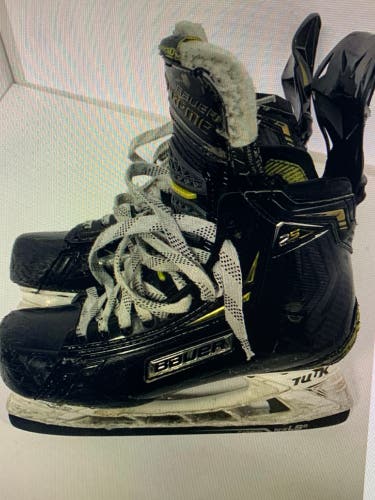 Bauer Supreme 2S Pro Hockey Skates Regular Width Pro Stock 7 (Used)