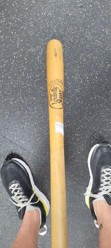 Used Louisville Slugger 32 BB/SB Wood Bat 32" 11497-C000156821