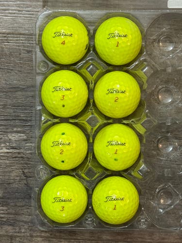 8 Titleist Pro V1x Yellow Golf Balls - 5A/4A Condition